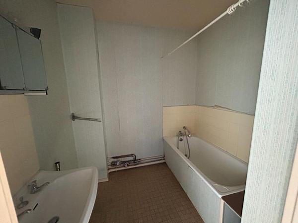 Appartement Saint Quentin 4 pièce(s) 79.59 m2