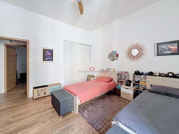 Magnifique F3 refait à neuf-Cours Napoléon-Gare