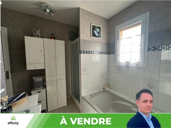 Maison
         5 pièces
        - 114 m² 237 200 € *