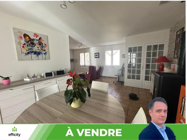Maison
         5 pièces
        - 114 m² 237 200 € *