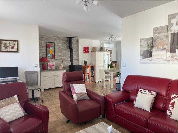 Maison
         5 pièces
        - 114 m² 237 200 € *