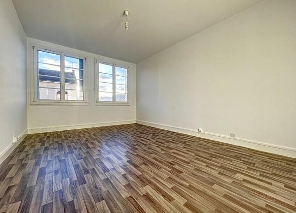 Appartement à vendre    2 pièces • 52,72 m2 Montluçon
