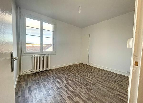 Appartement à vendre    2 pièces • 52,72 m2 Montluçon