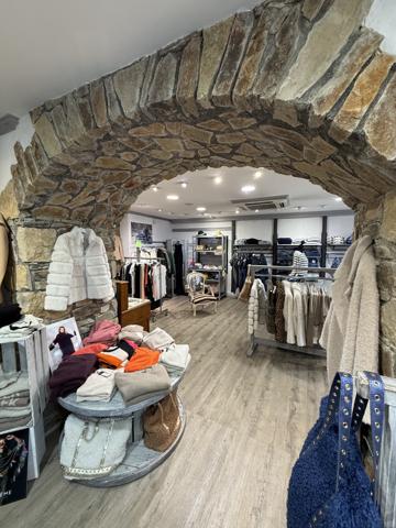 Commerce à vendre à Moûtiers (73600) - Savoie