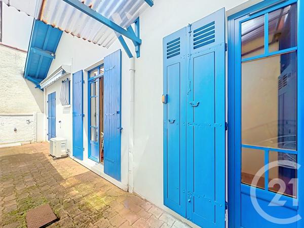 Appartement F3 à vendre  3 pièces - 62,61 m 2   ARCACHON  - 33