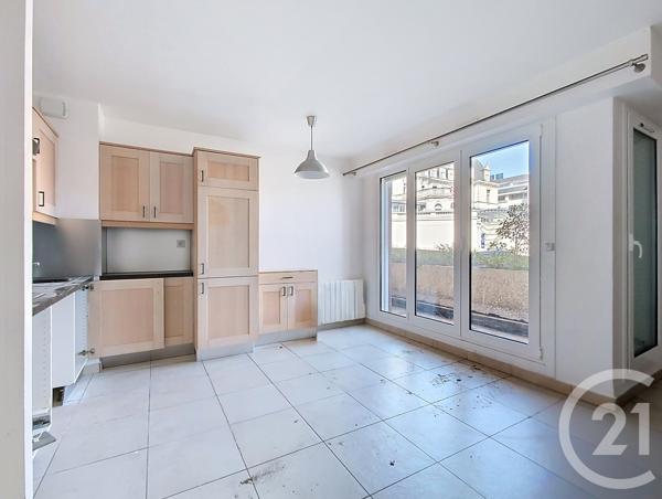 Appartement F3 à vendre  3 pièces - 62,61 m 2   ARCACHON  - 33