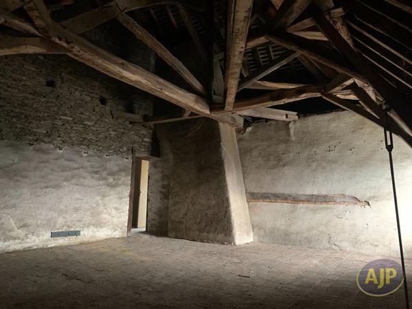 Vente immeuble Segre : 232 100 € - AJP Immobilier Segré