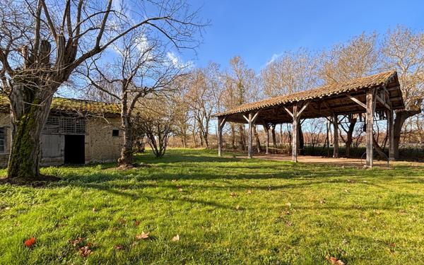Maison à vendre    5 pièces •  Fleurance