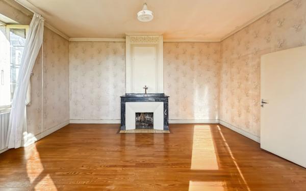 Maison à vendre    5 pièces •  Fleurance