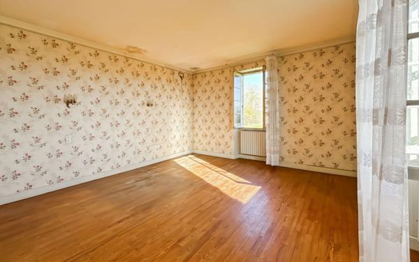 Maison à vendre    5 pièces •  Fleurance
