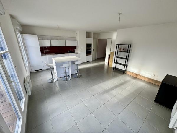 Appartement 4 Pièces de 82m2, 3 chambres avec terrasse et parking