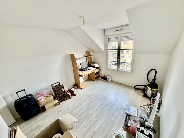 Appartement 4 Pièces de 82m2, 3 chambres avec terrasse et parking