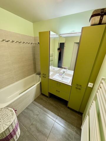 Appartement 4 Pièces de 82m2, 3 chambres avec terrasse et parking