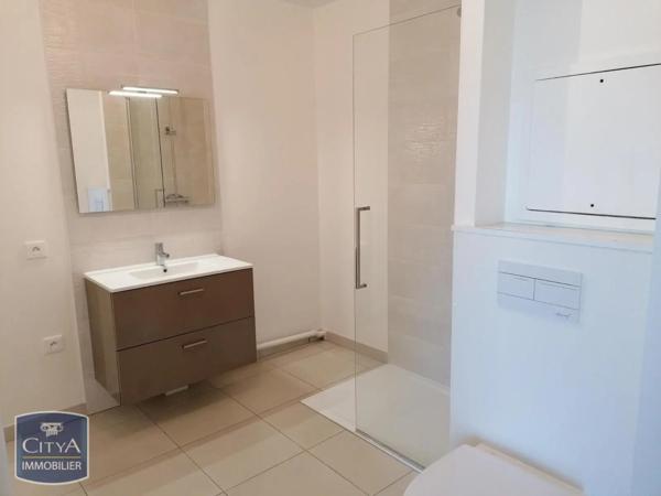 Appartement à louer 1 pièce 31.83m²