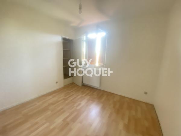Maison T4 à louer avec garage et jardin