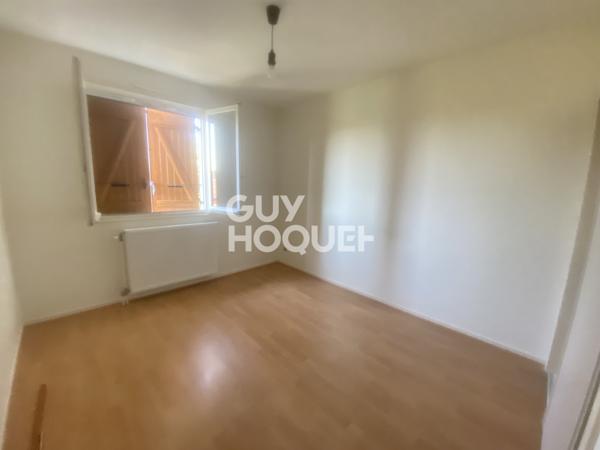 Maison T4 à louer avec garage et jardin
