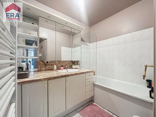 A VENDRE - APPARTEMENT 4 PIECES 75m² + TERRASSE 14m² + DOUBLE PARKING