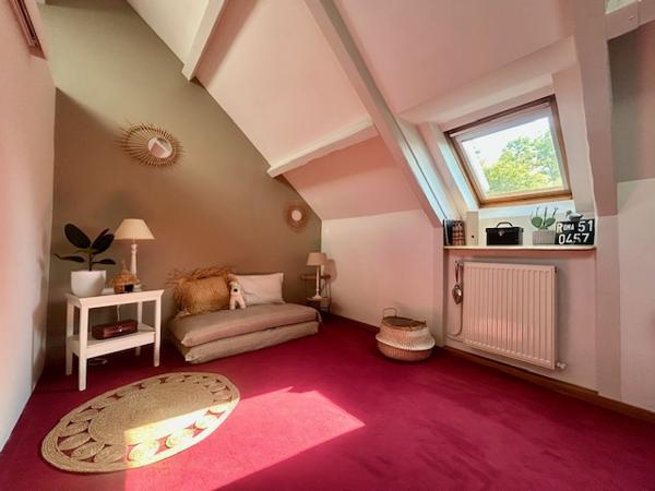 Marcoussis (91460) MARCOUSSIS - Maison en Pierre Familiale - Standing - Très bon état - Type F6 - 160 M2 - Jardin de 1 000 M2