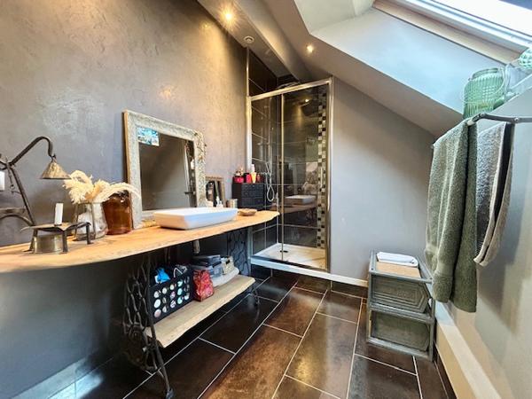 Marcoussis (91460) MARCOUSSIS - Maison en Pierre Familiale - Standing - Très bon état - Type F6 - 160 M2 - Jardin de 1 000 M2