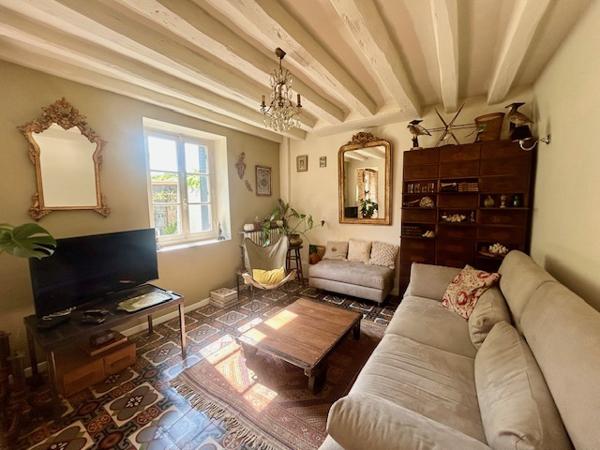 Marcoussis (91460) MARCOUSSIS - Maison en Pierre Familiale - Standing - Très bon état - Type F6 - 160 M2 - Jardin de 1 000 M2