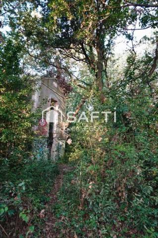 Vue exceptionnelle sur le Bassin d'Arcachon  Possibilité d'acquéreur la parcelle voisine avec une arcachonnaise à rénover