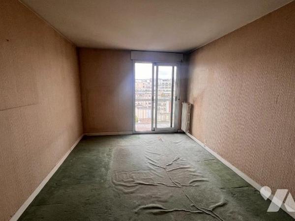 Au coeur du 11 arrondissement de Paris, au 57 avenue de la République, découvrez ce charmant 2 ...