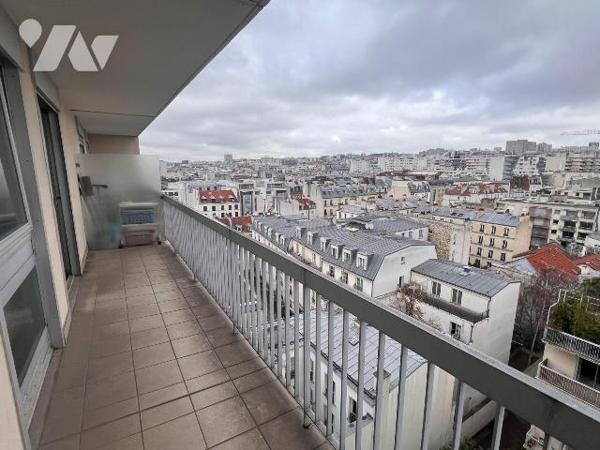 Au coeur du 11 arrondissement de Paris, au 57 avenue de la République, découvrez ce charmant 2 ...