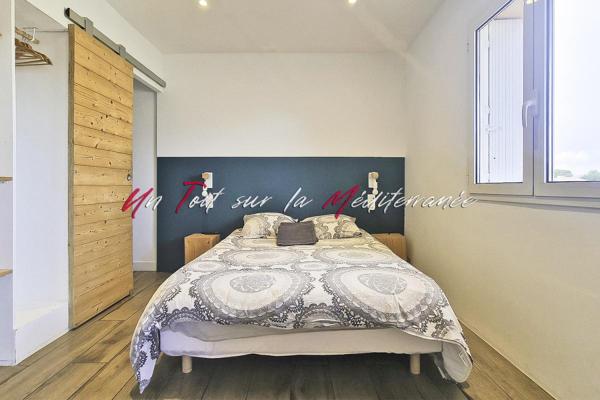 Bel appartement T2 avec balcon, vue mer et salins à Giens. Parking privatif