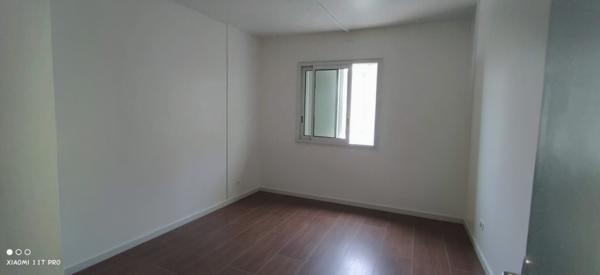 Immeuble 13 pièces - 250 m²