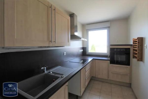 Appartement à louer 3 pièces 76.5m²