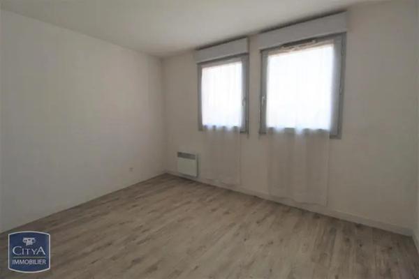 Appartement à louer 3 pièces 76.5m²