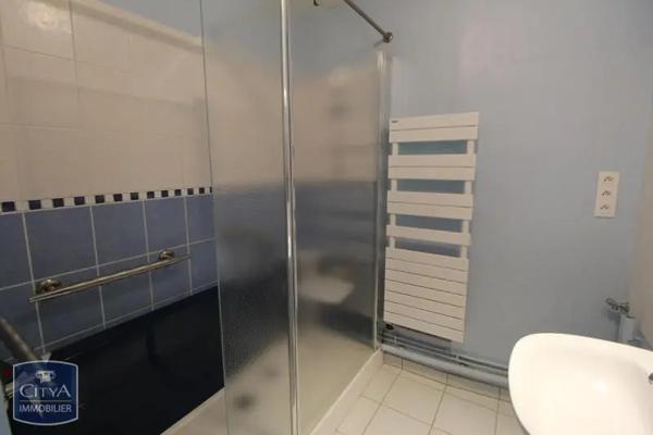 Appartement à louer 3 pièces 76.5m²