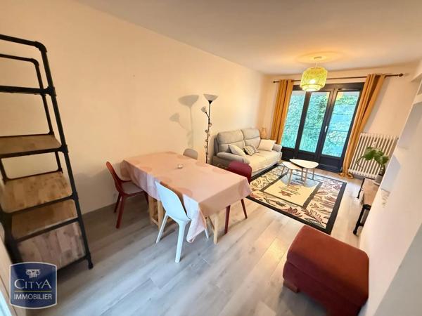 Appartement à louer 3 pièces 62.5m²