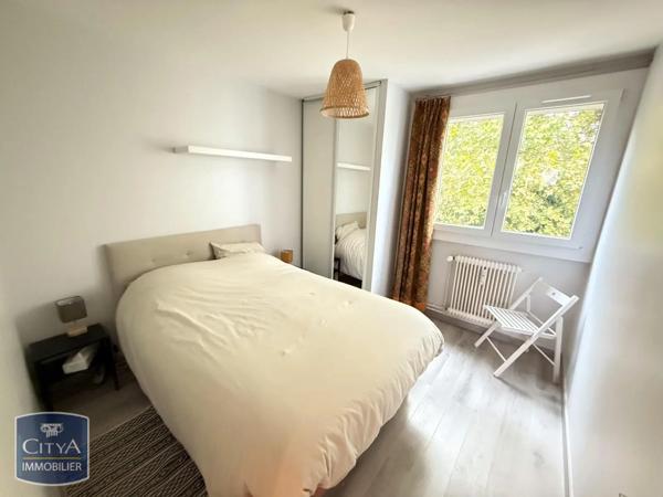 Appartement à louer 3 pièces 62.5m²