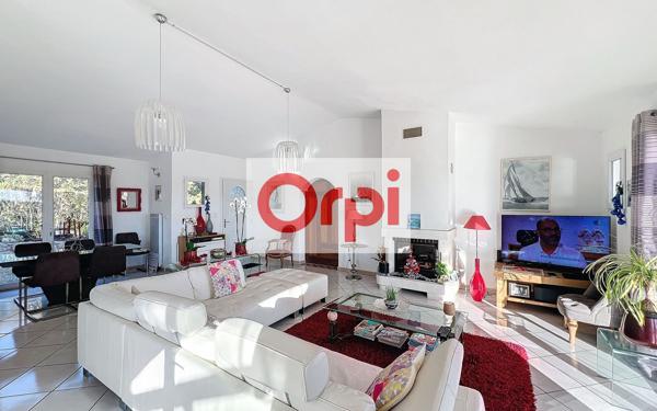 Maison à vendre    6 pièces •  Zonza