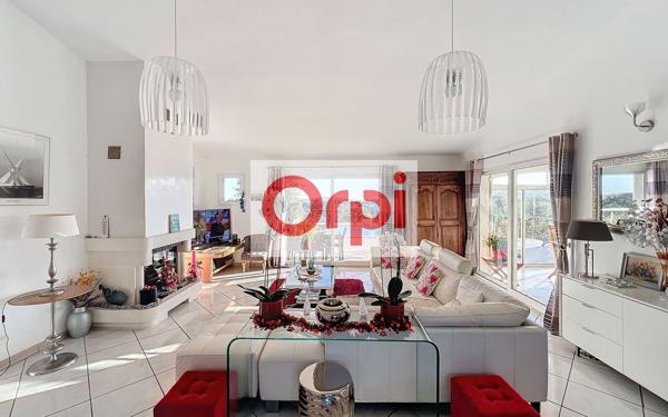 Maison à vendre    6 pièces •  Zonza