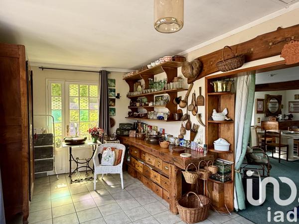 Maison à vendre 8 pièces 207 m² Lisieux