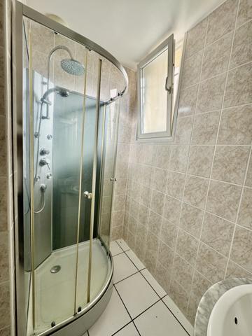 Saint-Seurin-de-Cursac (33390) T3 à Saint Seurin-de-Cursac, proche centre bourg.