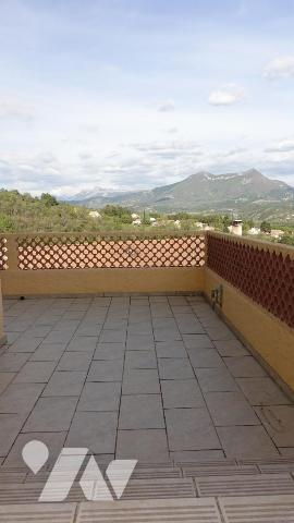 Aiglun – Villa récente avec piscine  et double garage