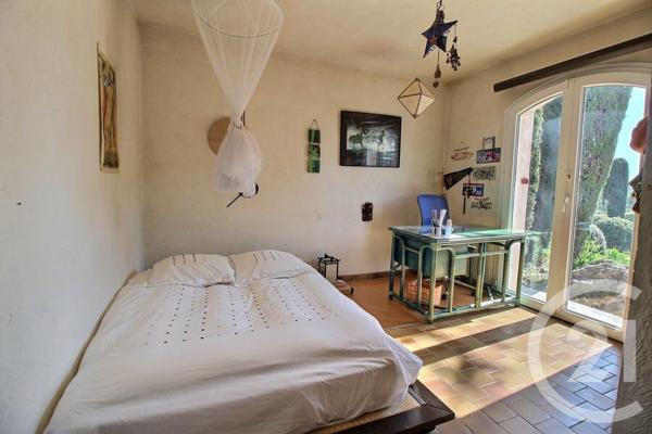 Maison à vendre  4 pièces - 146 m2 ROQUEFORT LES PINS - 06