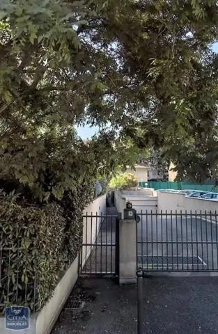 Parking à louer Villeurbanne (69100)