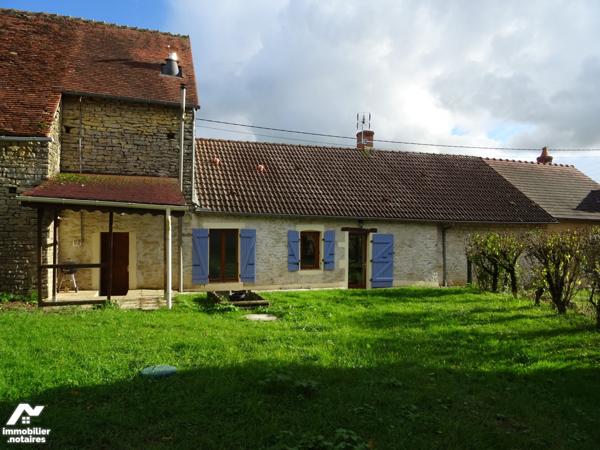 Maison dans petit hameau au calme