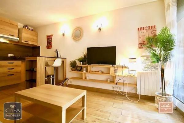 Appartement à louer 1 pièce 22.33m² La Seyne-sur-Mer (83500)