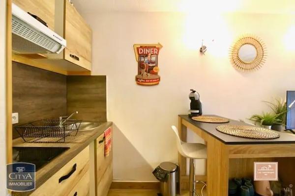 Appartement à louer 1 pièce 22.33m² La Seyne-sur-Mer (83500)