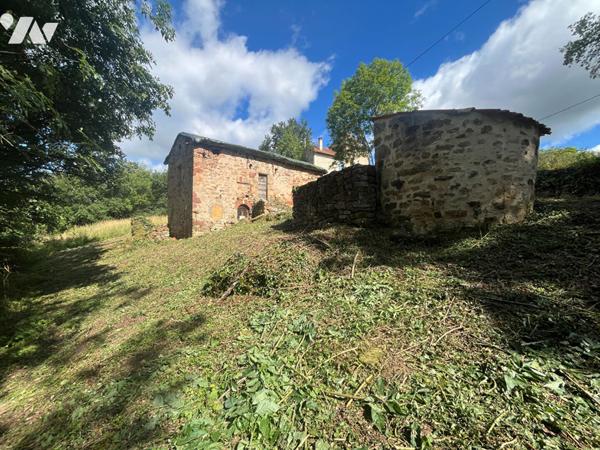 Bâtisse en pierre à quelques minutes de Figeac