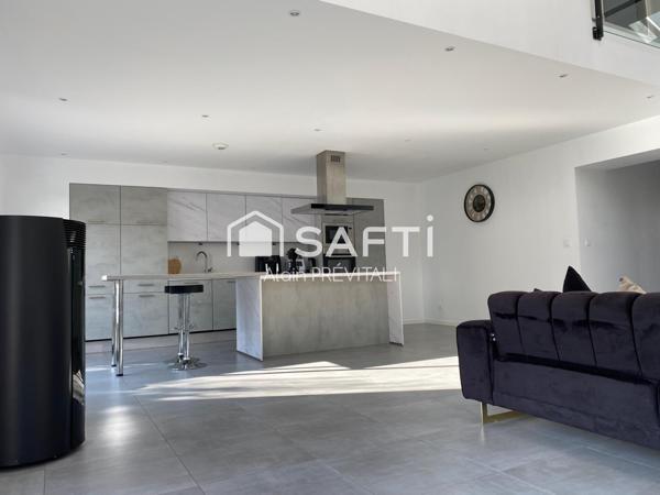 Maison traditionnelle spacieuse, ambiance chaleureuse