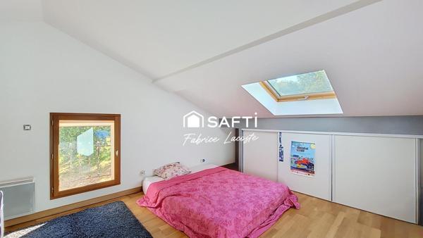 Maison - 6 pièces - 4 chambres - 110 m²