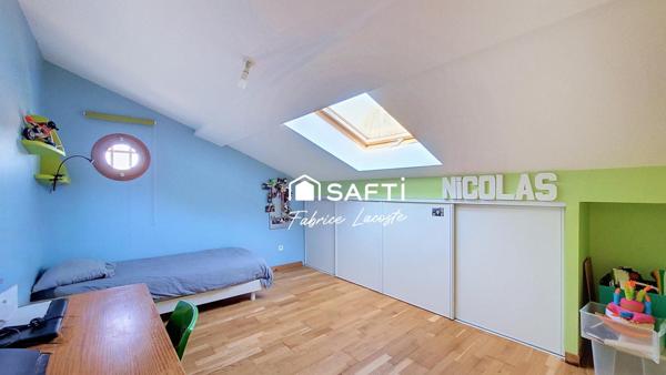 Maison - 6 pièces - 4 chambres - 110 m²