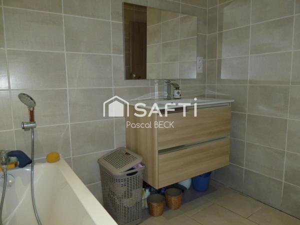 Appartement rénové 4 P, Cœur historique de Liverdun