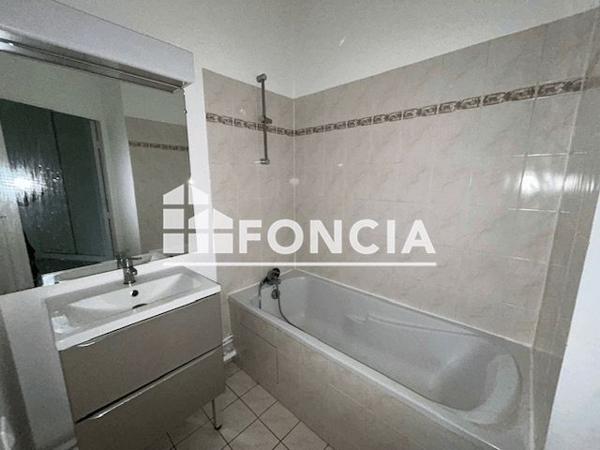 Location Appartement 2 pièces 48.22 m² - 37 AVENUE GENERAL DE GAULLE Le Plessis Trevise 94420